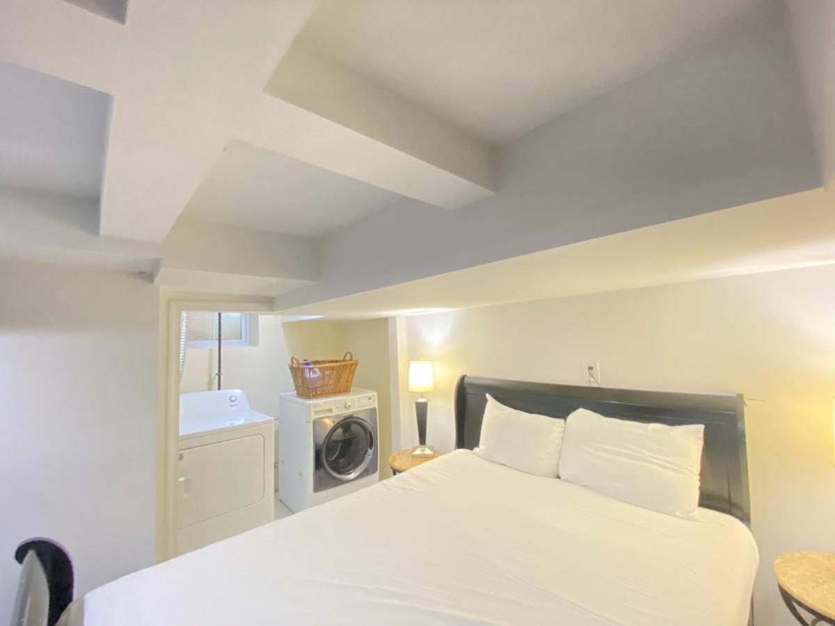 Comfy Basement Home 2 Bdrm1Den 3Queen Beds Washington Dış mekan fotoğraf